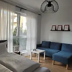 Bast 16 Apartamenty Ptak Szpital Matki Polki Szpital Kopernika Mandoria Orientarium Atlas Arena Plac Zabaw - Zamojska 20A M16 Parking