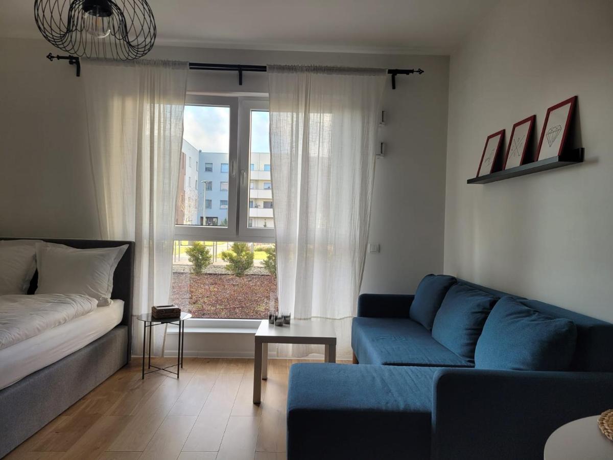 Bast 16 Apartamenty: Urban Convenience Near Key Landmarks